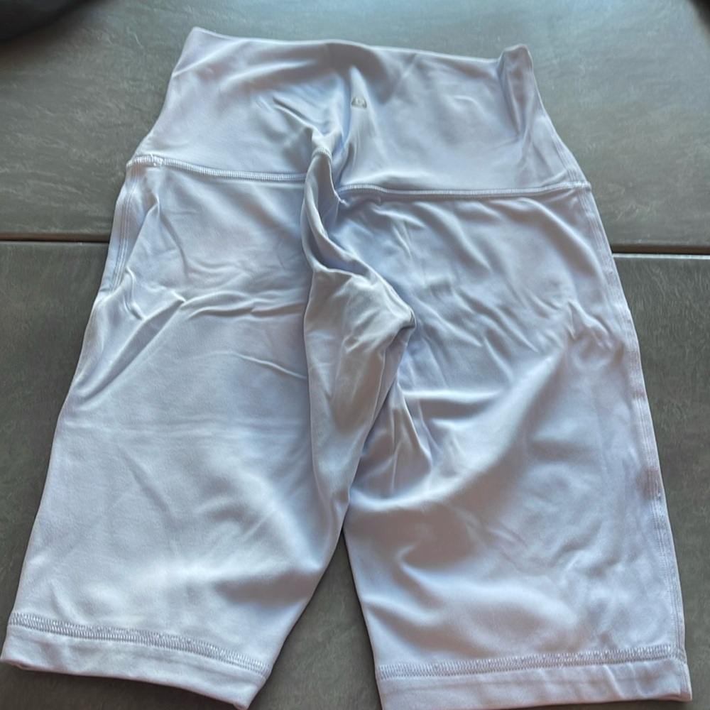 Lululemon biker shorts size 6